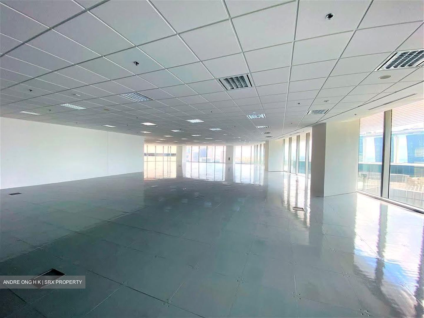 Ocean Financial Centre (D1), Office #638101331